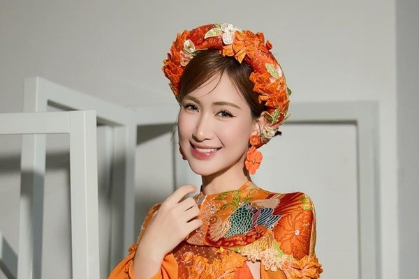 Hòa Minzy từng ủng hộ trăm triệu đồng cho dự án Nuôi Em Hòa Minzy từng ủng hộ trăm triệu đồng cho dự án Nuôi Em