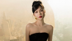 Ngọc Trinh gây bão với làn da trắng phát sáng, body cực phẩm