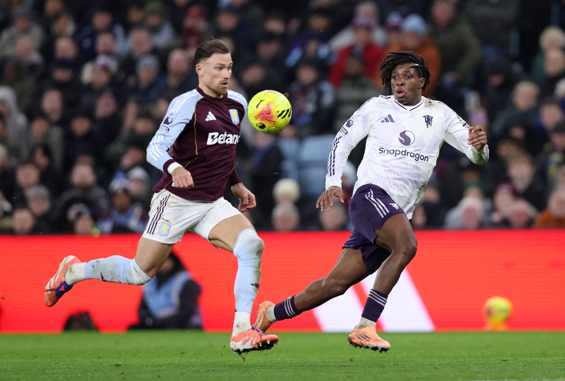 Man Utd gục ngã trước Aston Villa Man Utd gục ngã trước Aston Villa