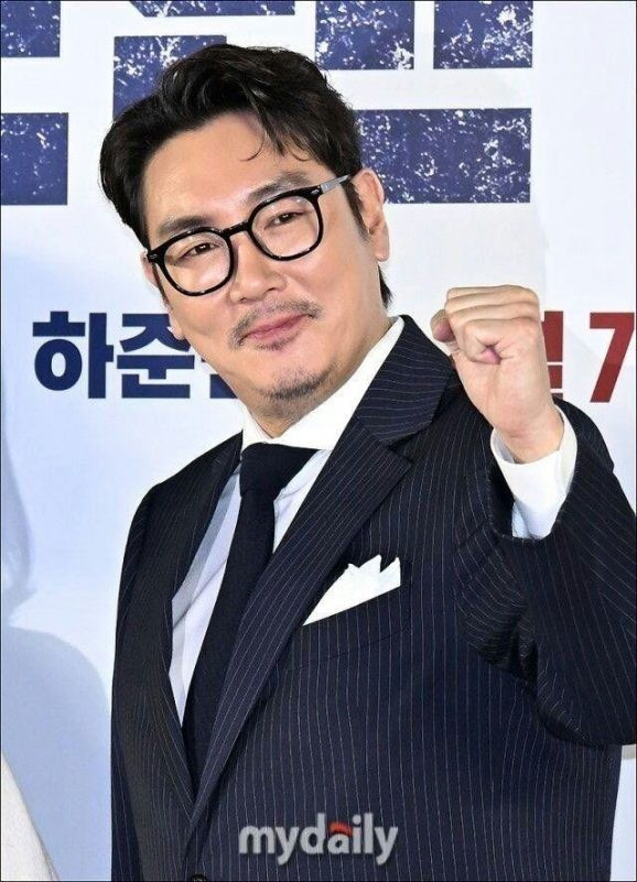 Kim Soo Hyun lọt top nam diễn viên nổi tiếng bị ghét nhất năm 2025 Kim Soo Hyun lọt top nam diễn viên nổi tiếng bị ghét nhất năm 2025