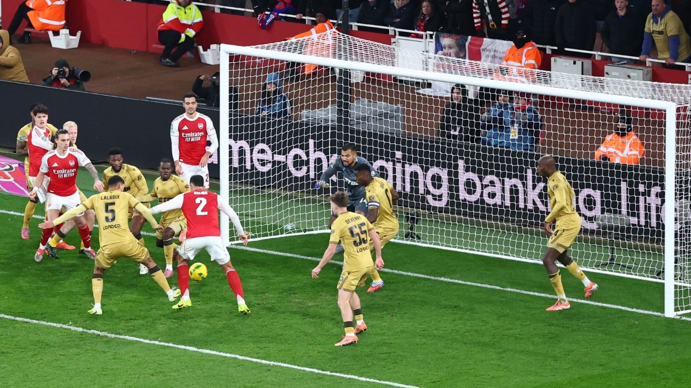 Arsenal vào bán kết Cup Liên đoàn sau loạt luân lưu nghẹt thở