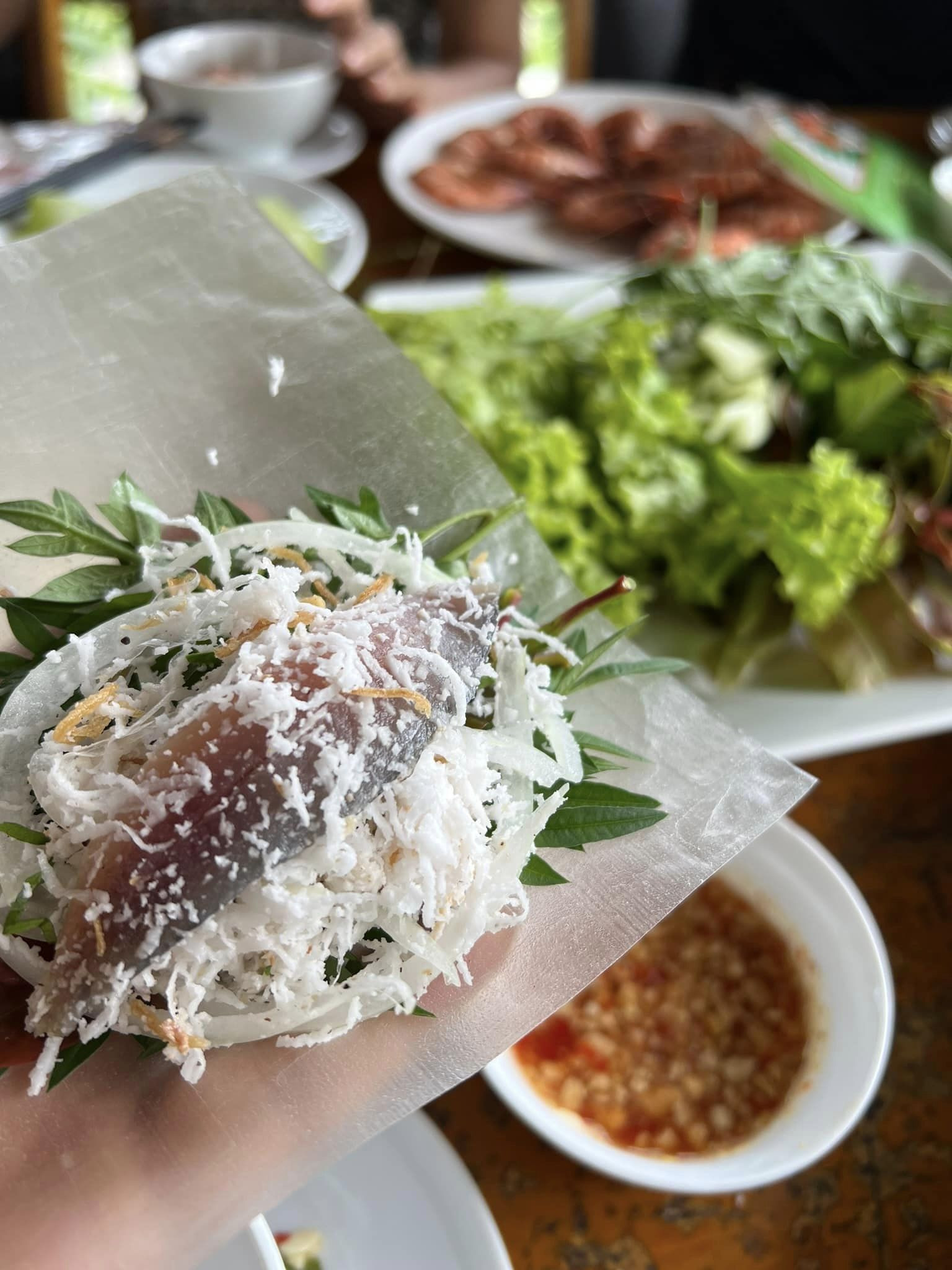 Đặc sản 'ăn tươi nuốt sống' ở Phú Quốc, khách bay ngàn cây số đến thưởng thức