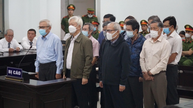 Hai cựu Chủ tịch tỉnh Khánh Hòa lĩnh án trong vụ sai phạm đất "vàng"