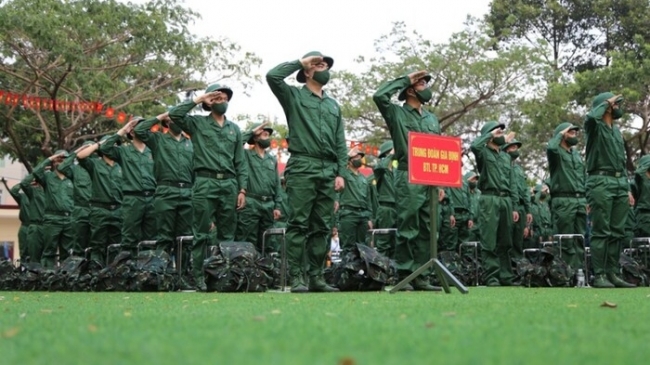 Bộ Quốc phòng trả lời cử tri kiến nghị nam giới đi nghĩa vụ quân sự trước khi vào đại học