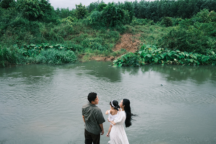 Kỷ niệm 4 năm ngày cưới, Trường Giang - Nhã Phương 'chơi lớn' làm điều đặc biệt cho con gái