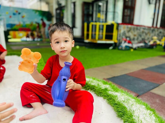MC Hoàng Oanh 'cầu cứu' cư dân mạng vì tình trạng sức khỏe của con trai