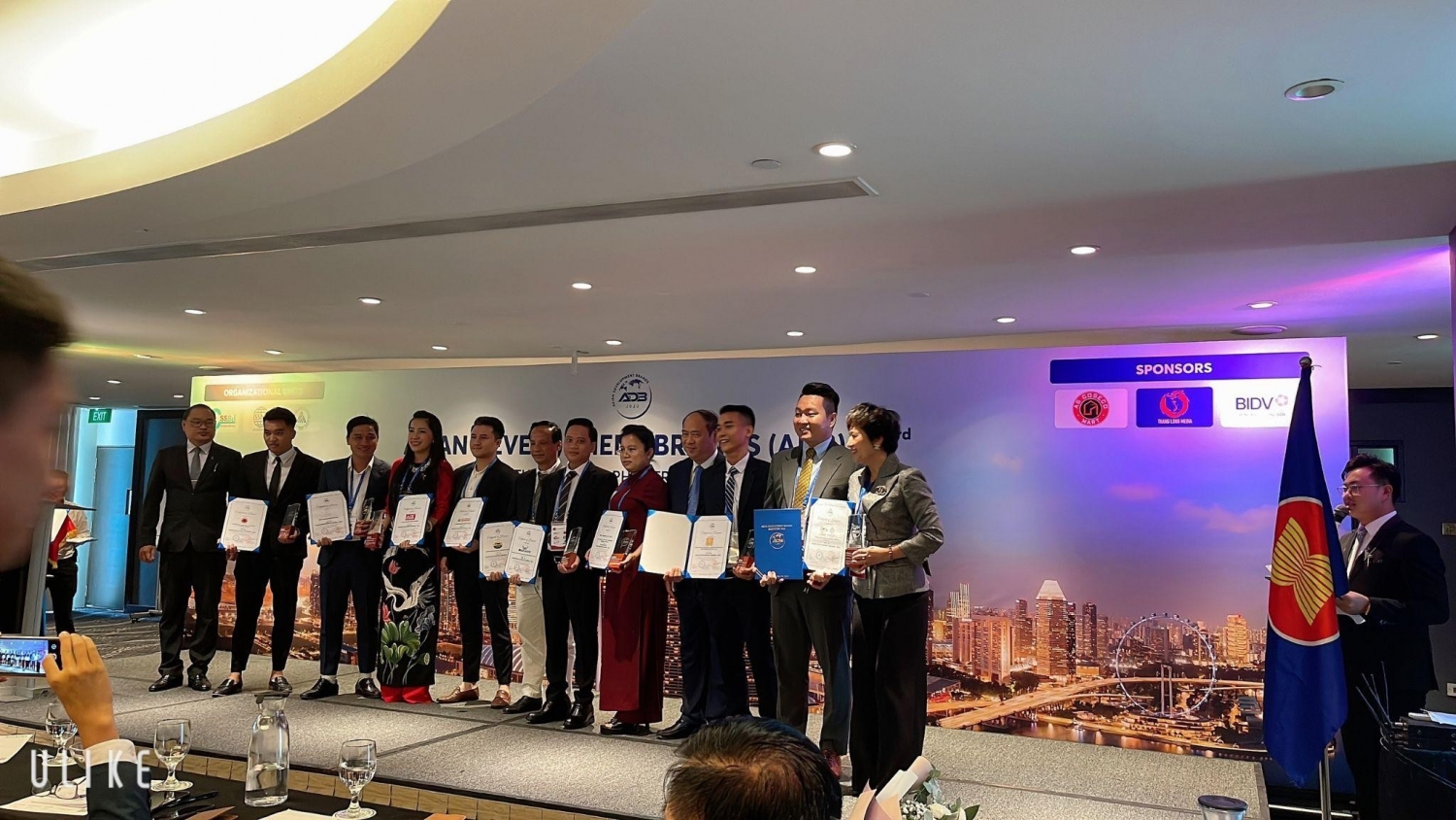 Bcar Auto lọt Top 10 Thương hiệu phát triển Châu Á - Asian Development Brands