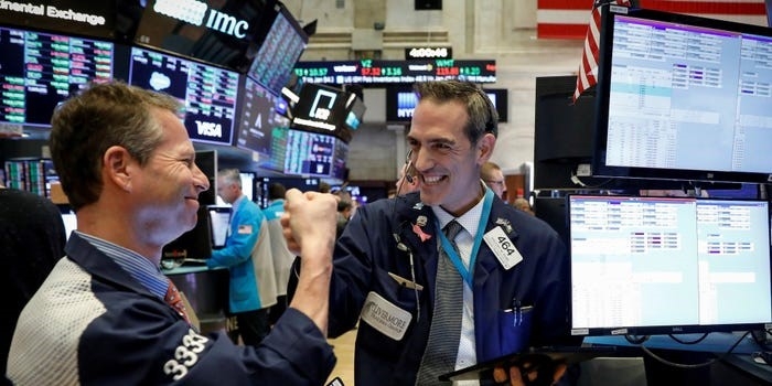 Thị trường chứng khoán thế giới ngày 9/12: Chứng khoán Mỹ ngắt chuỗi giảm