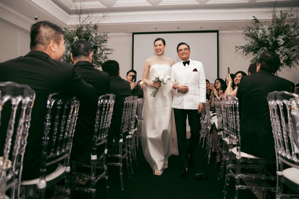 Lễ cưới 60 khách mời của Dương Mỹ Linh