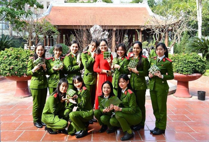 Những chuyến xe đón Xuân ở Học viện Cảnh sát Những chuyến xe đón Xuân ở Học viện Cảnh sát