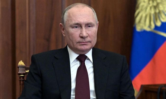 Ông Putin tuyên bố mở chiến dịch quân sự đặc biệt ở Donbas, kêu gọi lính Ukraine hạ vũ khí