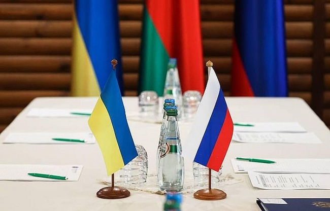 Nga và Ukraine kết thúc vòng hòa đàm thứ 2, nhất trí vấn đề hành lang nhân đạo