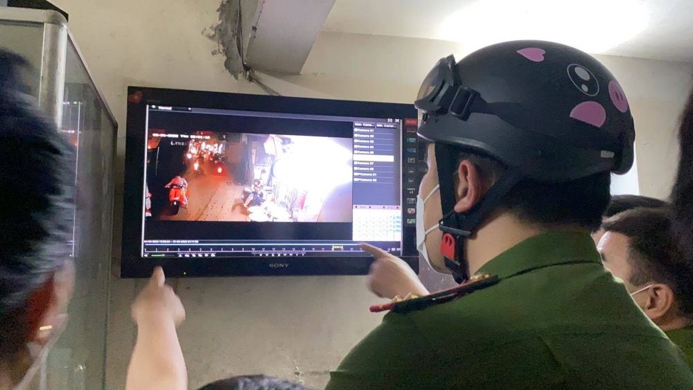 Camera ghi nhận người có động tác phóng hỏa vụ cháy 1 người chết ở Hà Nội