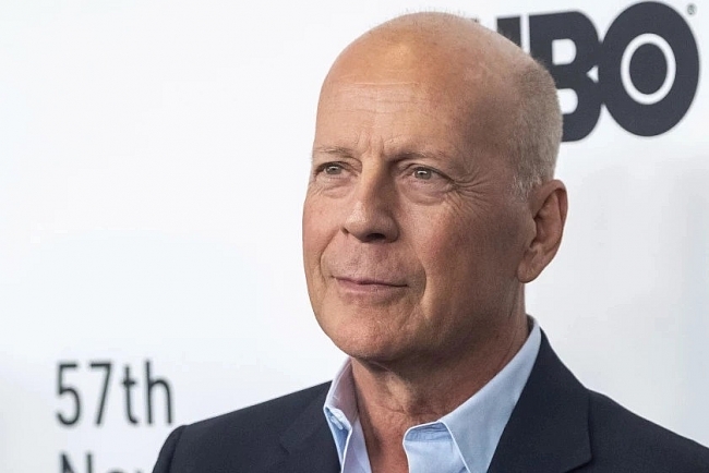 Mâm Xôi Vàng 2022 hủy giải với Bruce Willis
