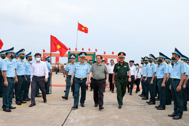 Thủ tướng Phạm Minh Chính thăm một số cơ sở kinh tế, xã hội, quốc phòng tại Ninh Thuận