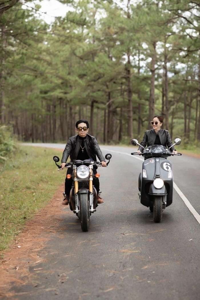 Khánh Thi - Phan Hiển bị bắt lỗi vi phạm luật giao thông trong loạt ảnh mới
