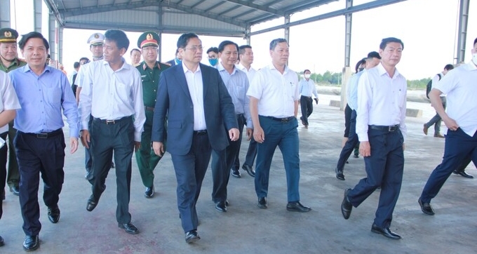 Thủ tướng Chính phủ thị sát khu vực Cảng Trần Đề