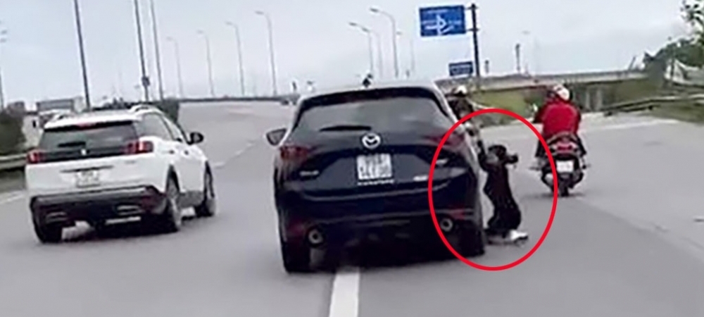 Công an Hà Nội làm việc với nam tài xế lái ô tô kéo lê vợ trên đường