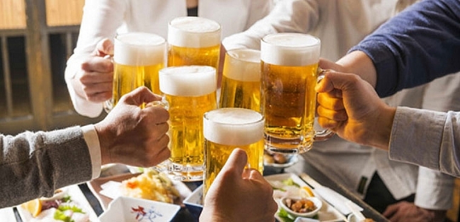 Tụ tập uống bia, 3 người bị phạt 40 triệu đồng