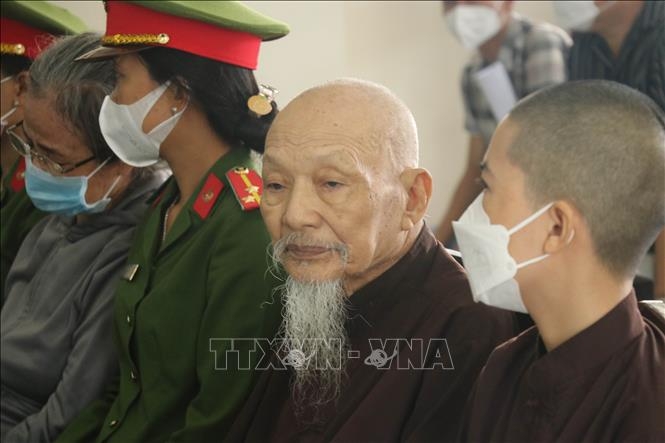 Hoãn phiên tòa xét xử vụ Tịnh thất Bồng Lai