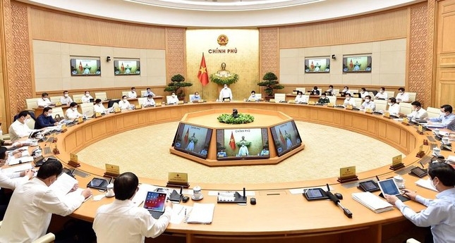 Thủ tướng đề nghị giữ nguyên cơ cấu Chính phủ khóa mới, gồm 18 bộ và 4 cơ quan ngang bộ