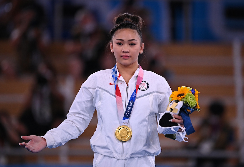 Sunisa Lee lần đầu tiên tham dự tại một kỳ Olympic đã giành HCV /// Reuters
