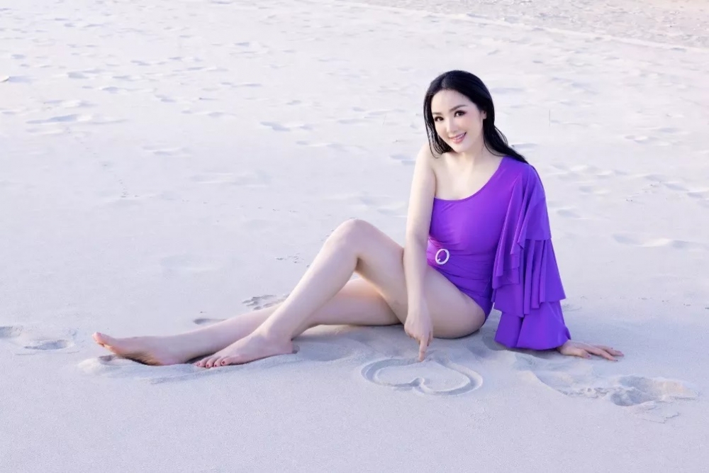 Phát sốt trước vẻ đẹp của Hoa hậu Đền Hùng duy nhất sau 30 năm đăng quang Phát sốt trước vẻ đẹp của Hoa hậu Đền Hùng duy nhất sau 30 năm đăng quang