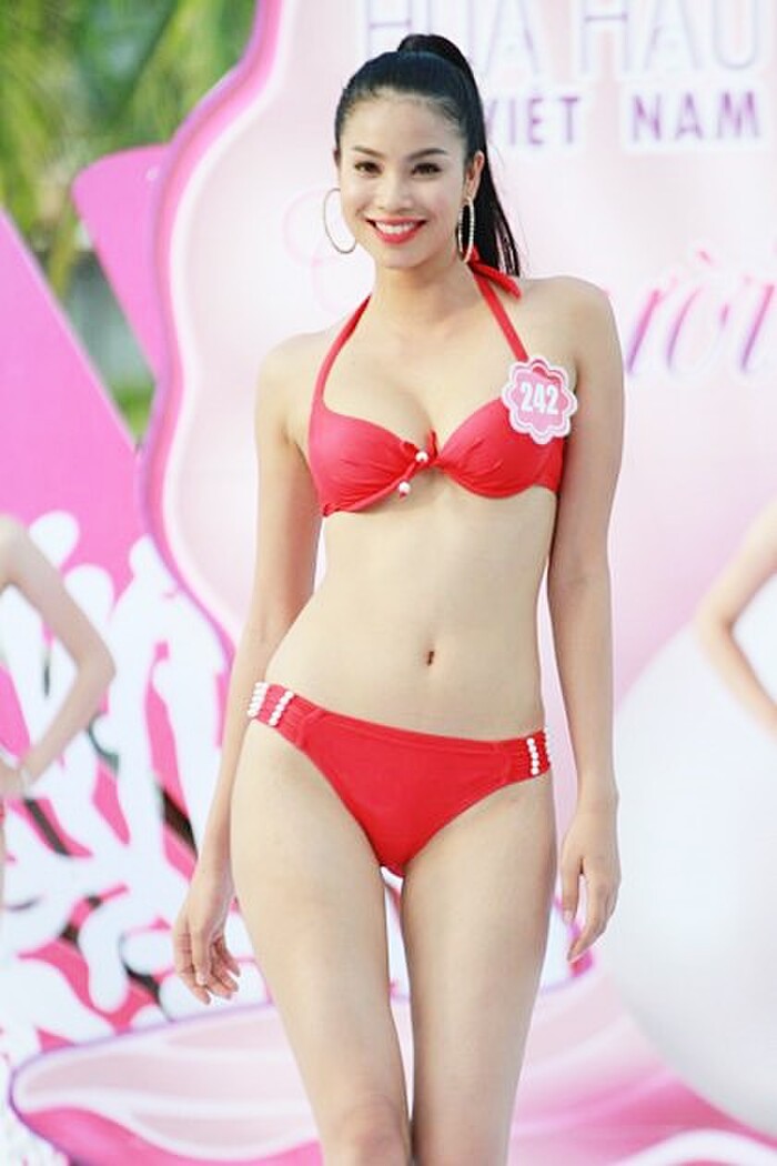 4 Hoa hậu Ho&agrave;n vũ Việt Nam thời c&ograve;n thi thố, diện bikini body ai 'đỉnh' nhất? Ảnh 5