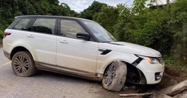Giang hồ mạng Huấn Hoa Hồng lái xe Range Rover gặp nạn
