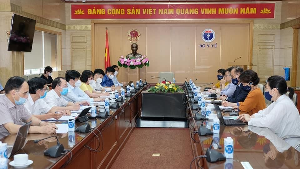 Đại diện WHO: Việt Nam đi đúng hướng trong ứng phó Covid-19 - Ảnh 1.