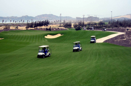 Phải kỷ luật nghiêm lãnh đạo sở ở Bình Định đi chơi golf khi tỉnh đang chống dịch - Ảnh 2.