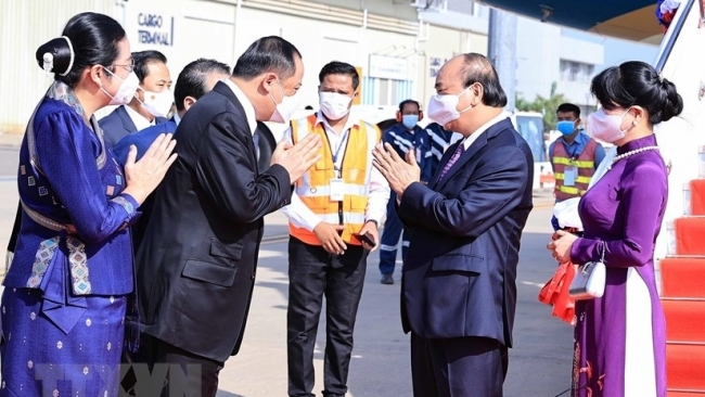 Lễ đón chính thức Chủ tịch nước Nguyễn Xuân Phúc và Phu nhân thăm Lào