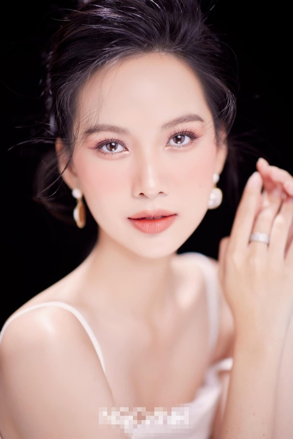 Top 5 Hoa hậu Việt Nam Phương Quỳnh tiết lộ bí quyết để có làn da trắng sứ