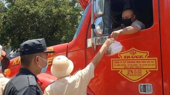 Hình ảnh đẹp về những cảnh sát giao thông