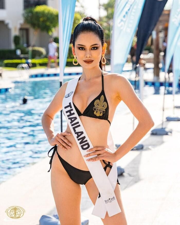 Thí sinh Miss Intercontinental mặc đồ bơi: Ái Nhi ấn tượng, đối thủ lộ rõ dấu vết 'dao kéo'