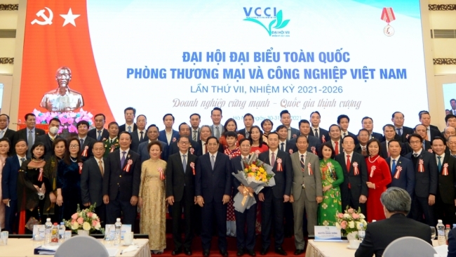 Chủ tịch HĐQT THACO - ông Trần Bá Dương được bầu làm Phó Chủ tịch Liên đoàn Thương Mại và Công Nghiệp Việt Nam (VCCI) khóa VII, nhiệm kỳ 2021-2026