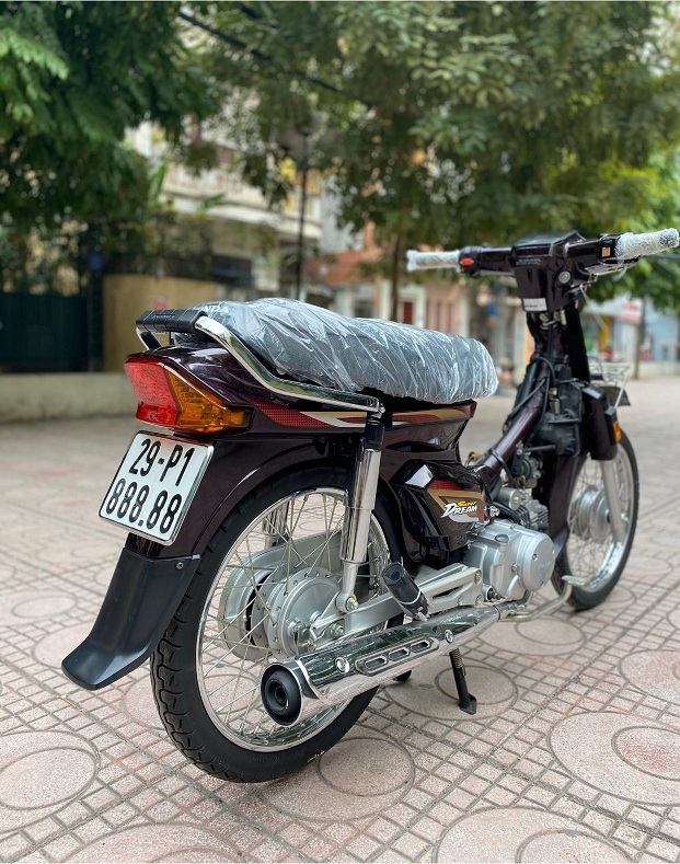 8 chiếc Honda Dream biển số VIP giá vài trăm triệu gây sốt trong năm 2021