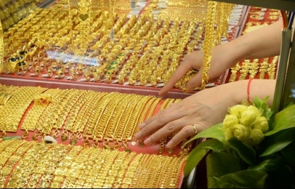 Giá vàng hôm nay 8/1/2022: WHO cảnh báo “nóng”, đồng USD lao dốc, giá vàng tăng mạnh