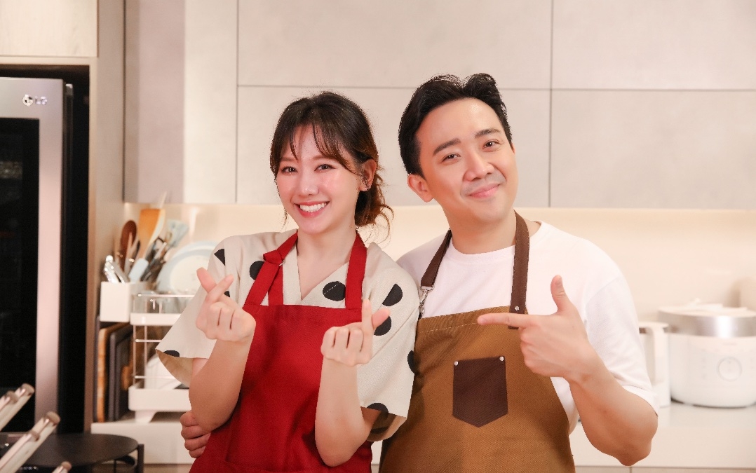Trấn Thành - Hari Won cùng tham gia show ẩm thực khiến fan thích thú