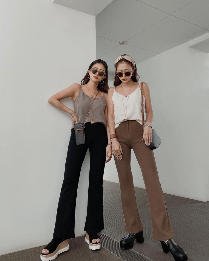 Cặp song sinh người Nhật cứ ra phố là mặc đồ đôi, "đổi đời" nhờ thời trang Cặp song sinh người Nhật cứ ra phố là mặc đồ đôi, "đổi đời" nhờ thời trang