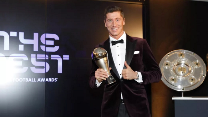 Ronaldo đoạt "giải thưởng đặc biệt" của FIFA
