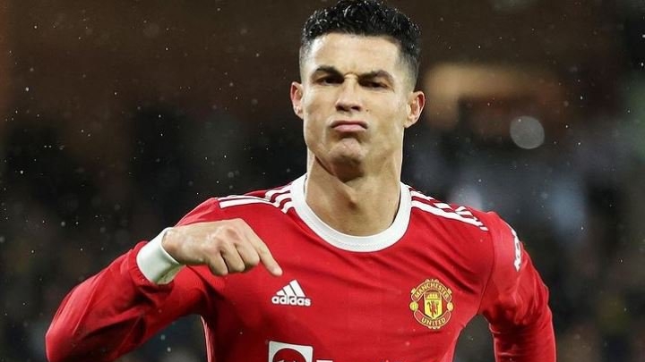Ronaldo ra điều kiện để ở lại Man United