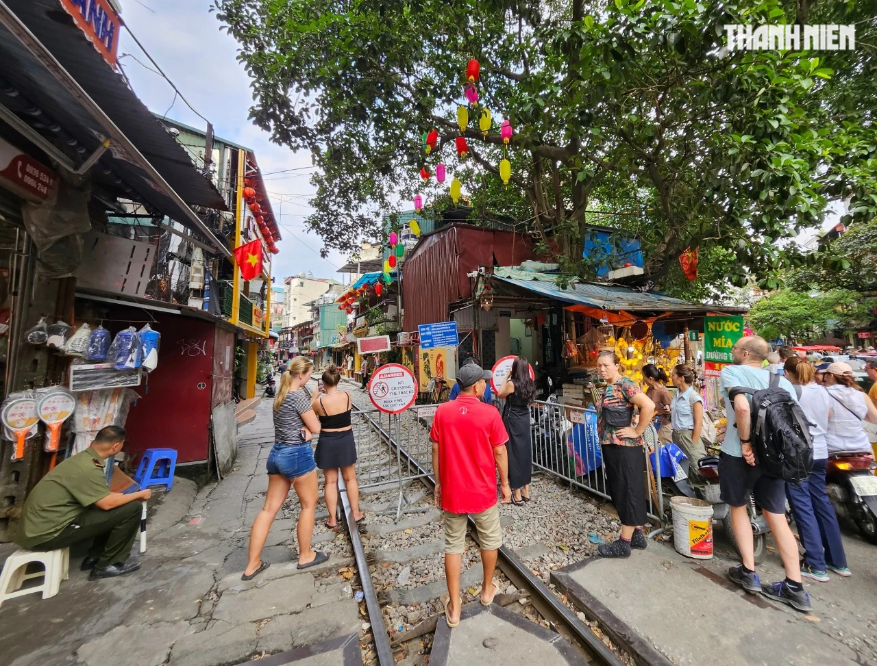 Hai điểm đến của Việt Nam cấm nhưng du khách vẫn "lén" tới