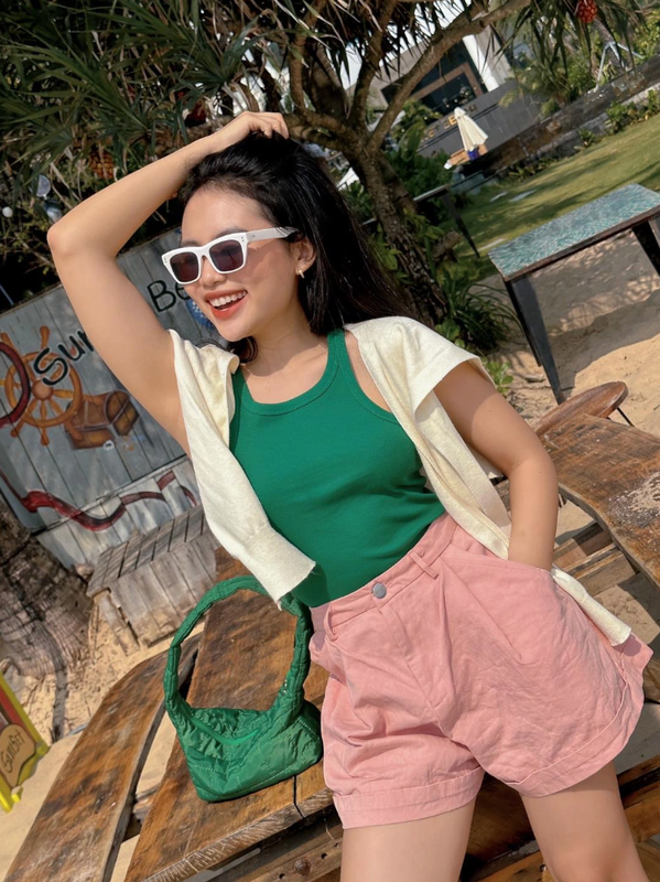 Phương Mỹ Chi “lột xác” khó nhận ra sau hơn 10 năm vào showbiz Phương Mỹ Chi “lột xác” khó nhận ra sau hơn 10 năm vào showbiz