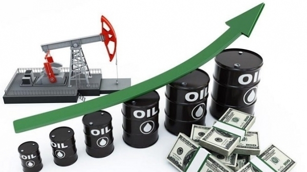 Giá dầu hôm nay 10/2/2022 bật tăng mạnh