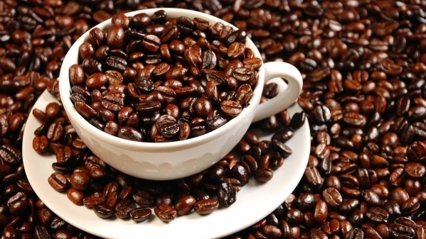 Giá cà phê hôm nay 26/2: Tăng giảm trái chiều trên sàn giao dịch quốc tế