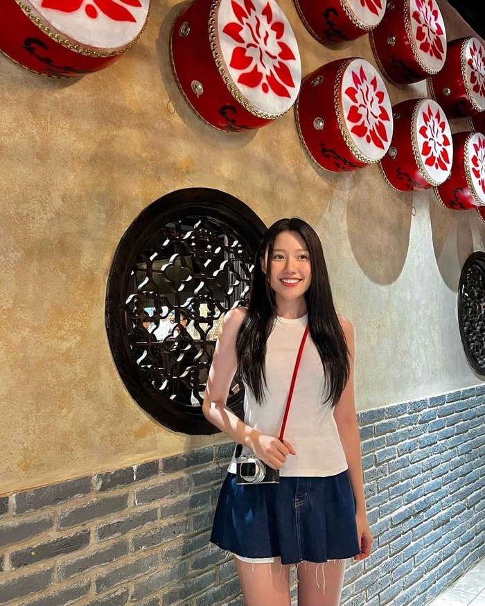 Khác xa với hình ảnh tomboy cá tính trong phim ''Mai'', ngoài đời Uyển Ân lại có style gợi cảm cực hút mắt Khác xa với hình ảnh tomboy cá tính trong phim ''Mai'', ngoài đời Uyển Ân lại có style gợi cảm cực hút mắt