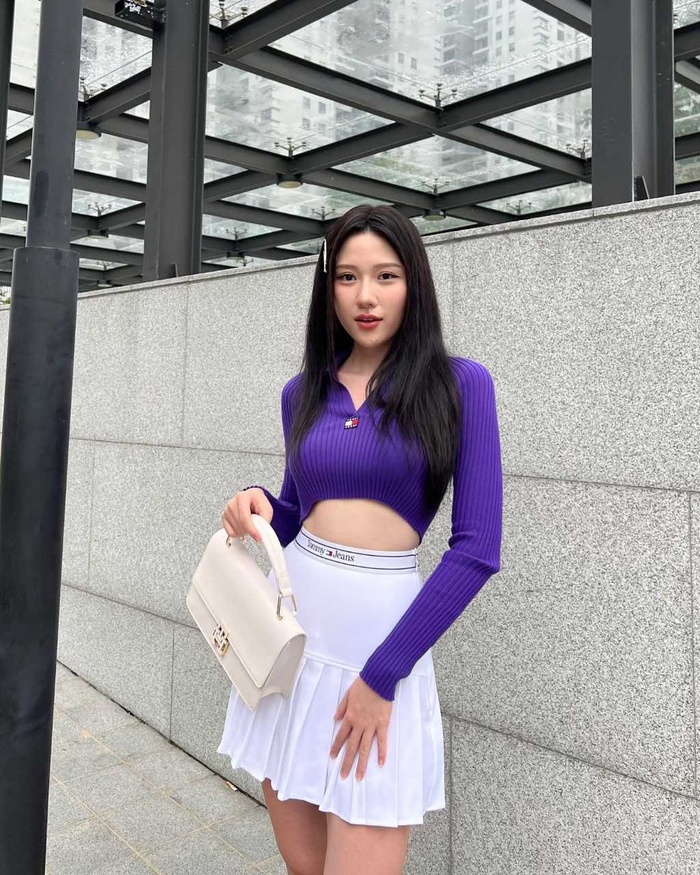 Khác xa với hình ảnh tomboy cá tính trong phim ''Mai'', ngoài đời Uyển Ân lại có style gợi cảm cực hút mắt Khác xa với hình ảnh tomboy cá tính trong phim ''Mai'', ngoài đời Uyển Ân lại có style gợi cảm cực hút mắt