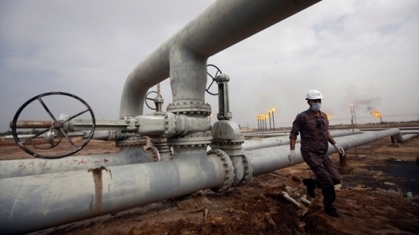 Giá xăng dầu hôm nay 8/3 lại tăng giá mạnh, Nga cảnh báo giá dầu lên 300 USD/thùng