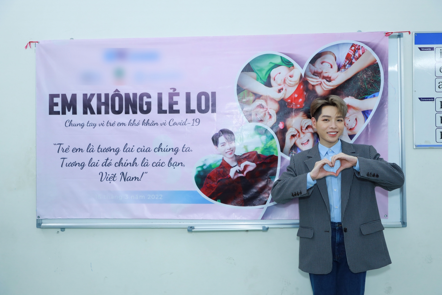 Sao Việt ngày 18/3/2022: Đức Phúc tham gia thiện nguyện giúp đỡ trẻ em mồ côi do Covid-19